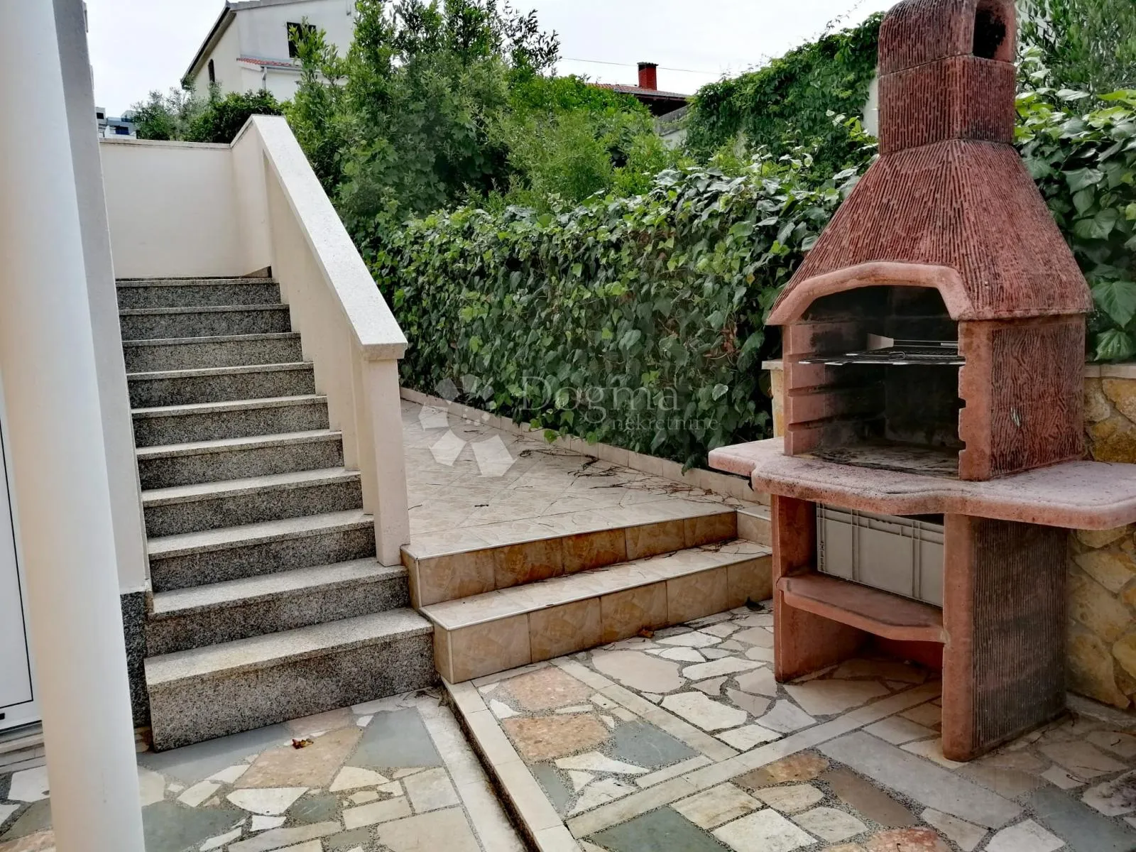 fantastična vila 5 metara od mora u okrugu gornjem - čiovo - slika 11