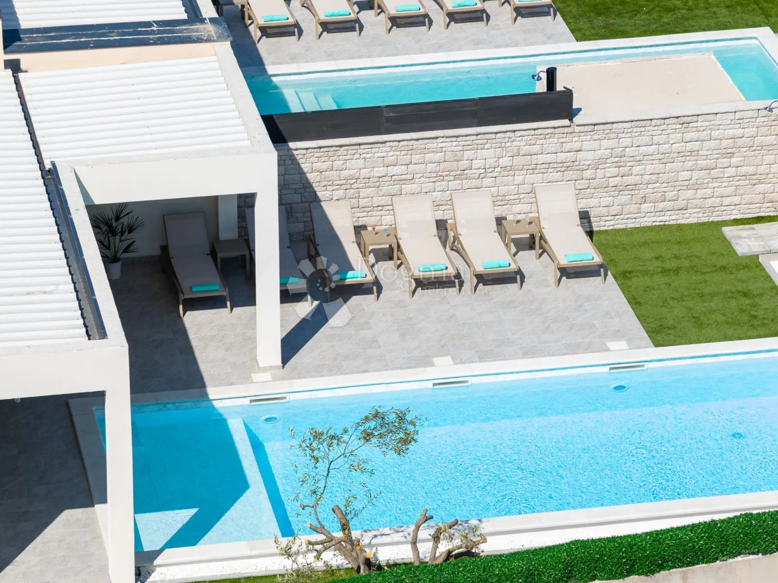poljica brig - villa s bazenom, novogradnja - slika 54