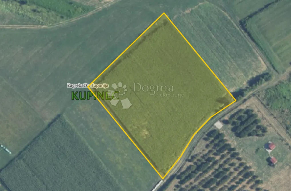 kockasta parcela 8250 m2 - slika 2