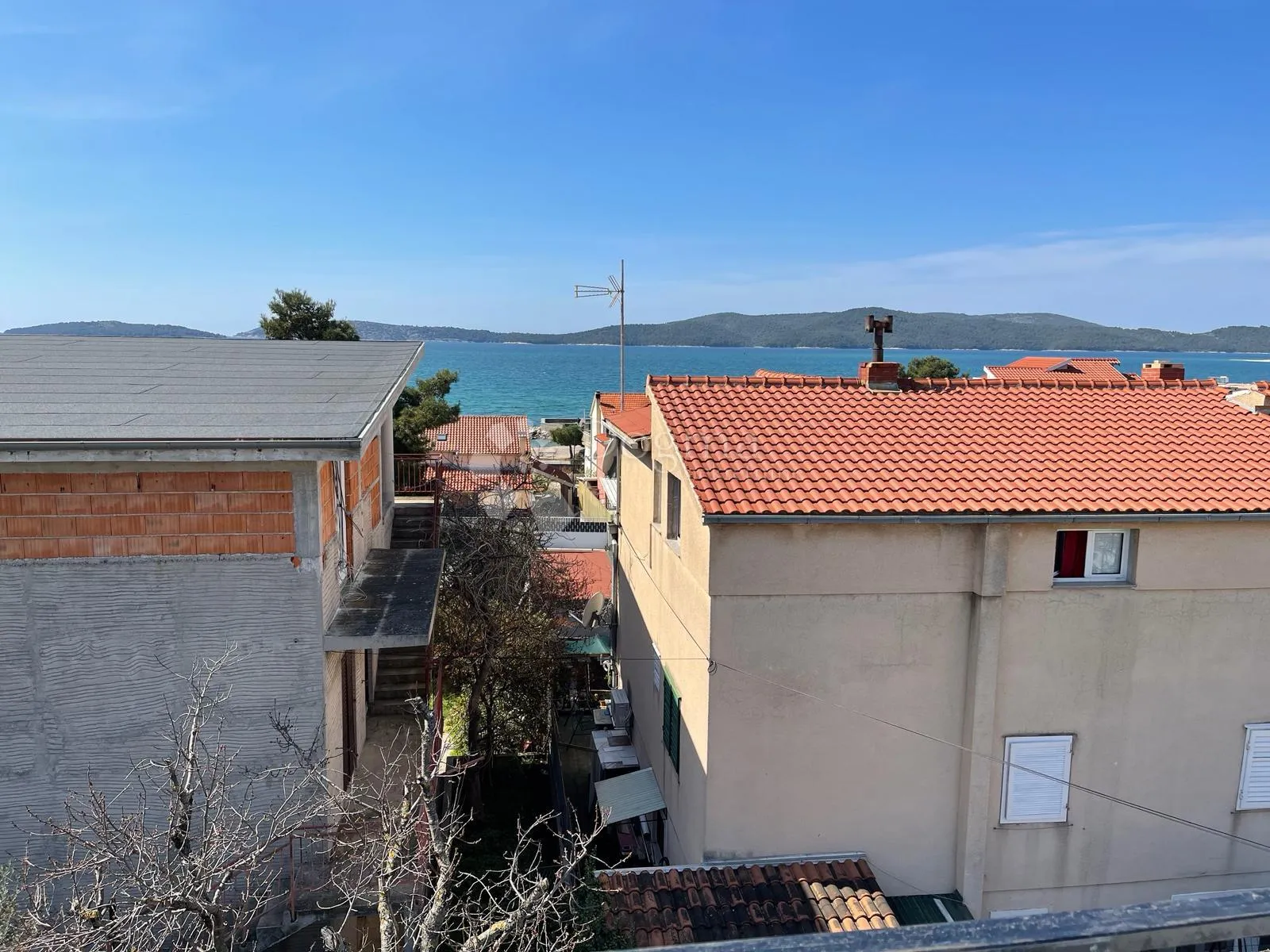 kuća u blizini mora brodarica - slika 19