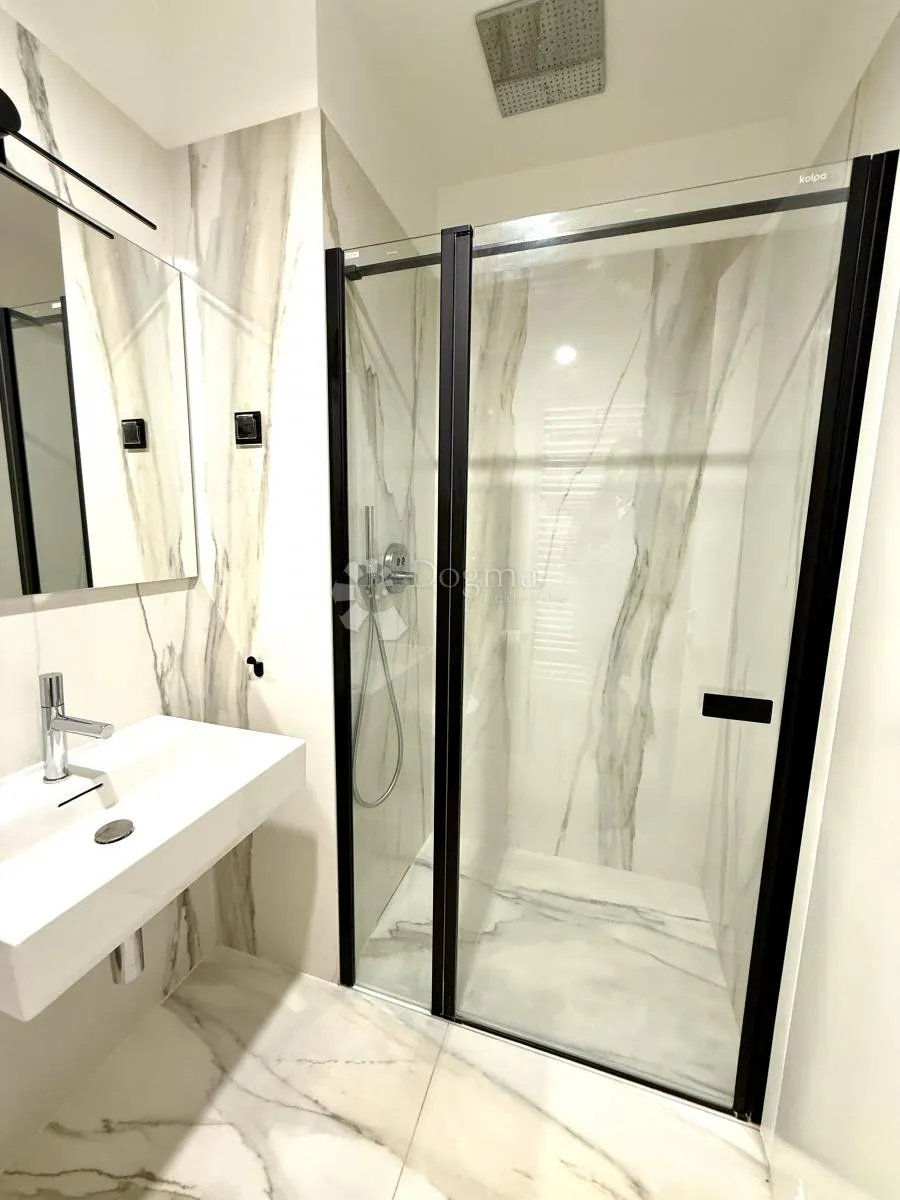 zagreb, centar, luksuzan stan 97 m2 s privatnim liftom - slika 15
