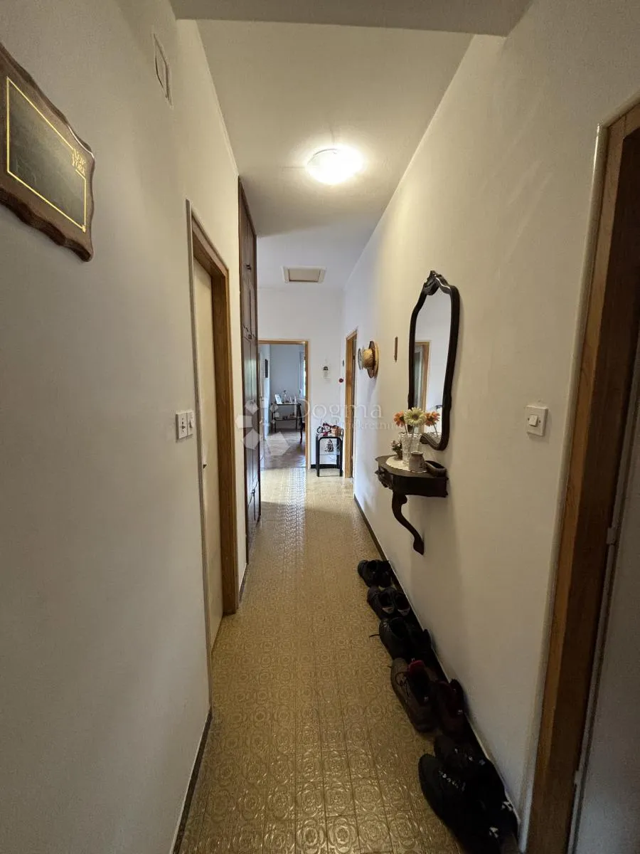 opatija, top lokacija, 100m2, balkon, garaža - slika 13