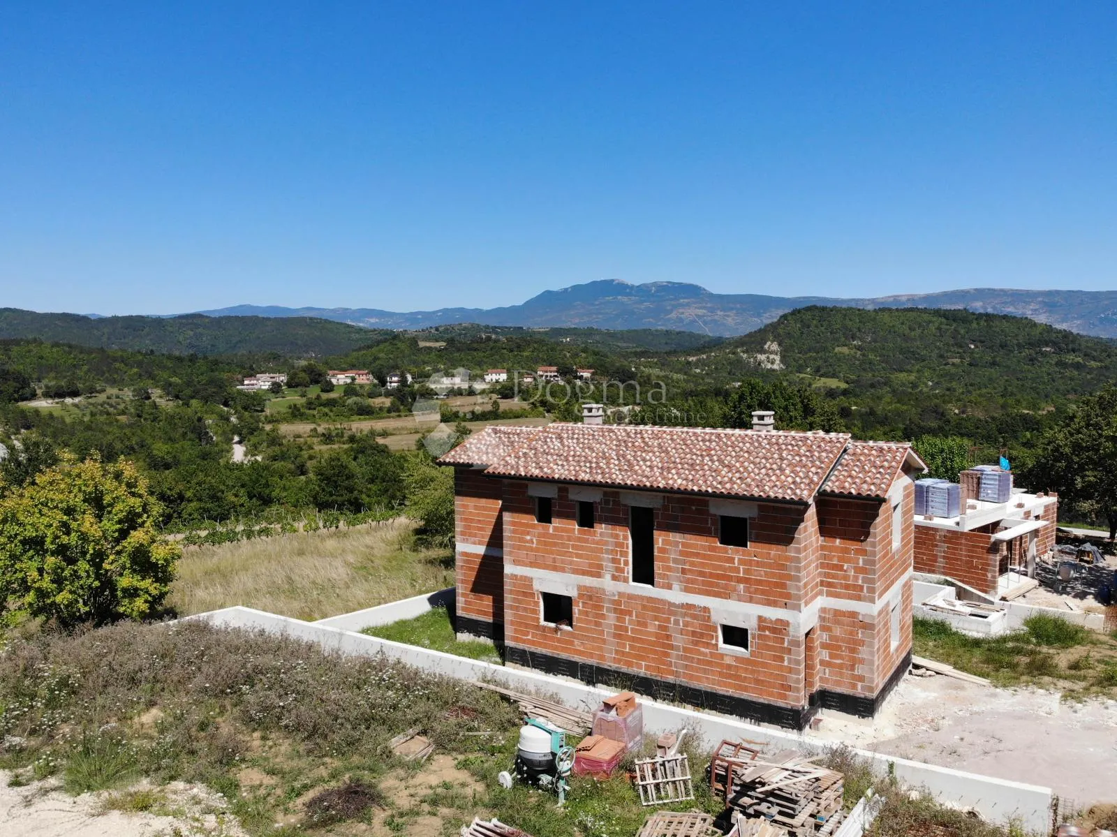 pićan,okolica,moderna kuća s 3 spavaće sobe i bazenom - slika 4