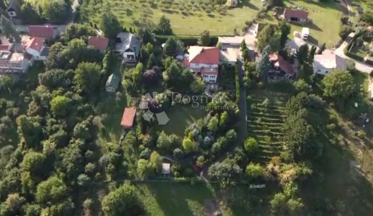 vila na varaždinbregu s prekrasnim arboretumom - slika 11