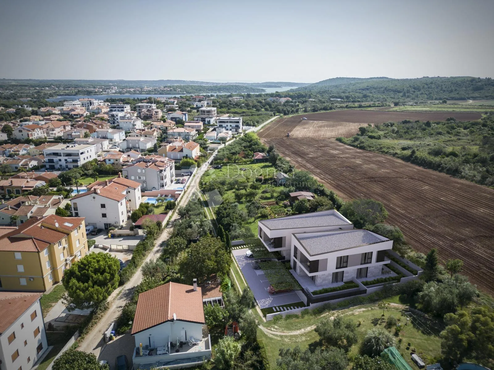 dvosoban stan na atraktivnoj lokaciji - 300m od mora - slika 19