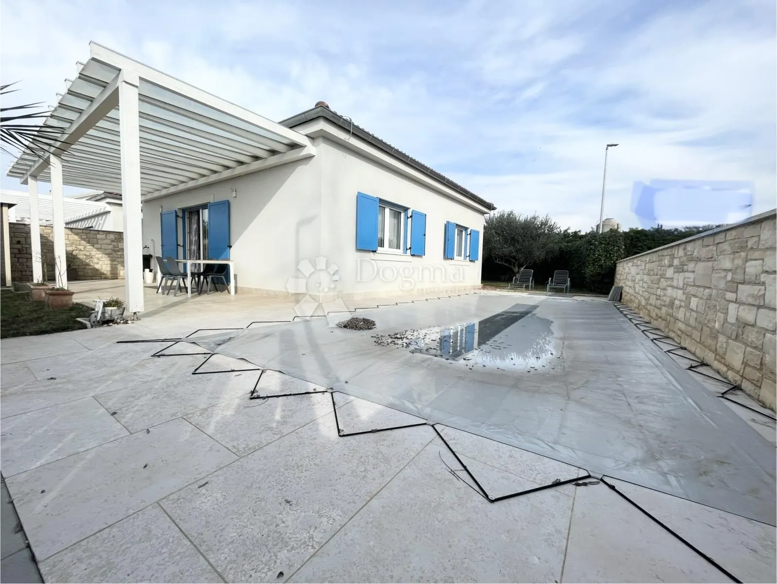 Novigrad, Vila Sa Bazenom - Prilika!