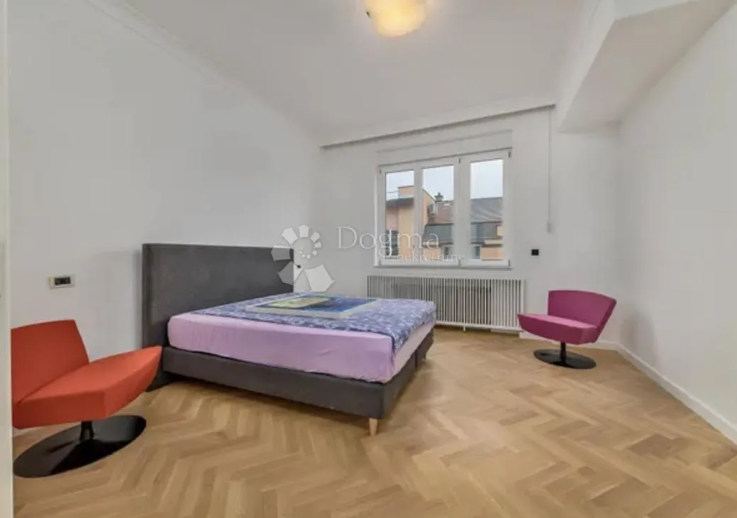 zagreb centar – trosoban stan 160 m² s parkingom - slika 5