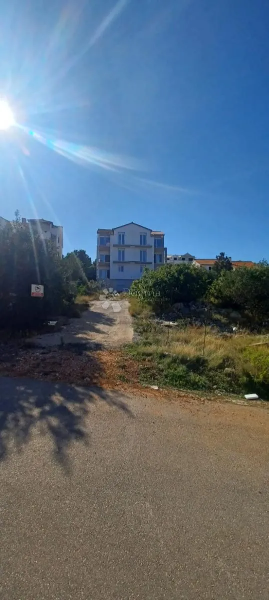 građevinsko zemljište s pogledom na more – supetar, otok brač - slika 2