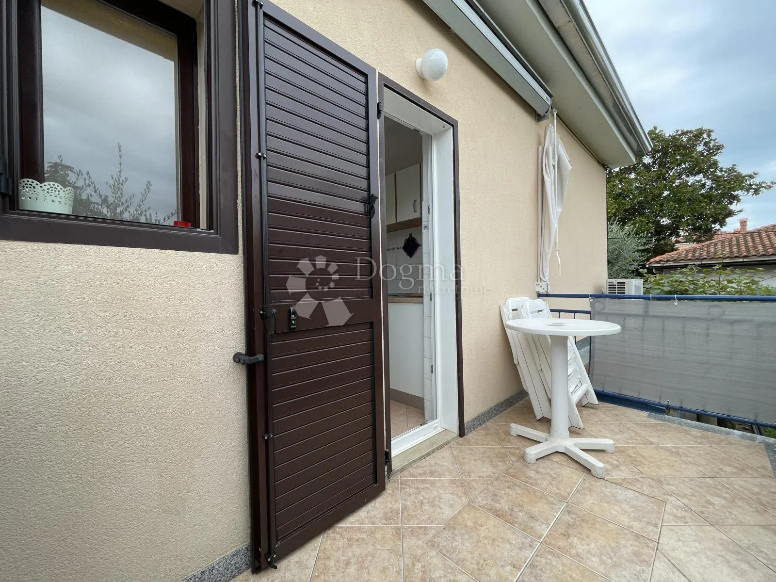 umag, prvi red, kuća s apartmanima - slika 5