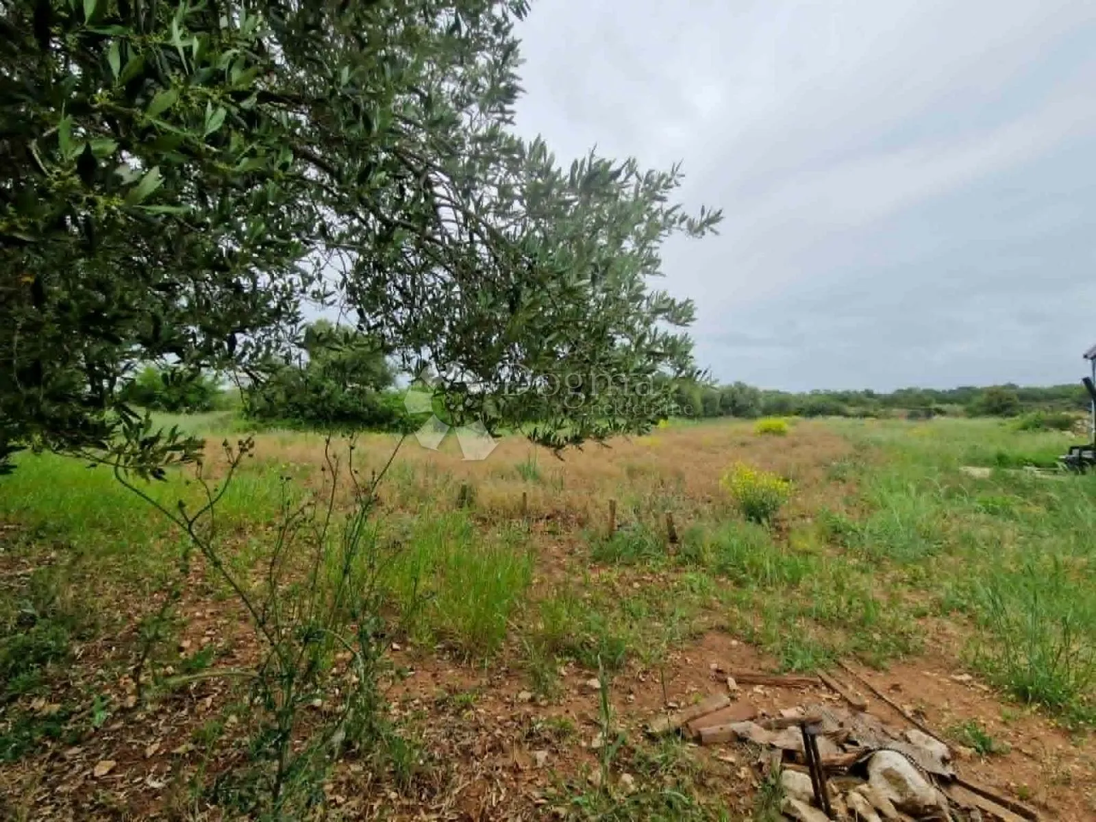 biograd/turanj - građevinsko zemljište 630 m2 - slika 2