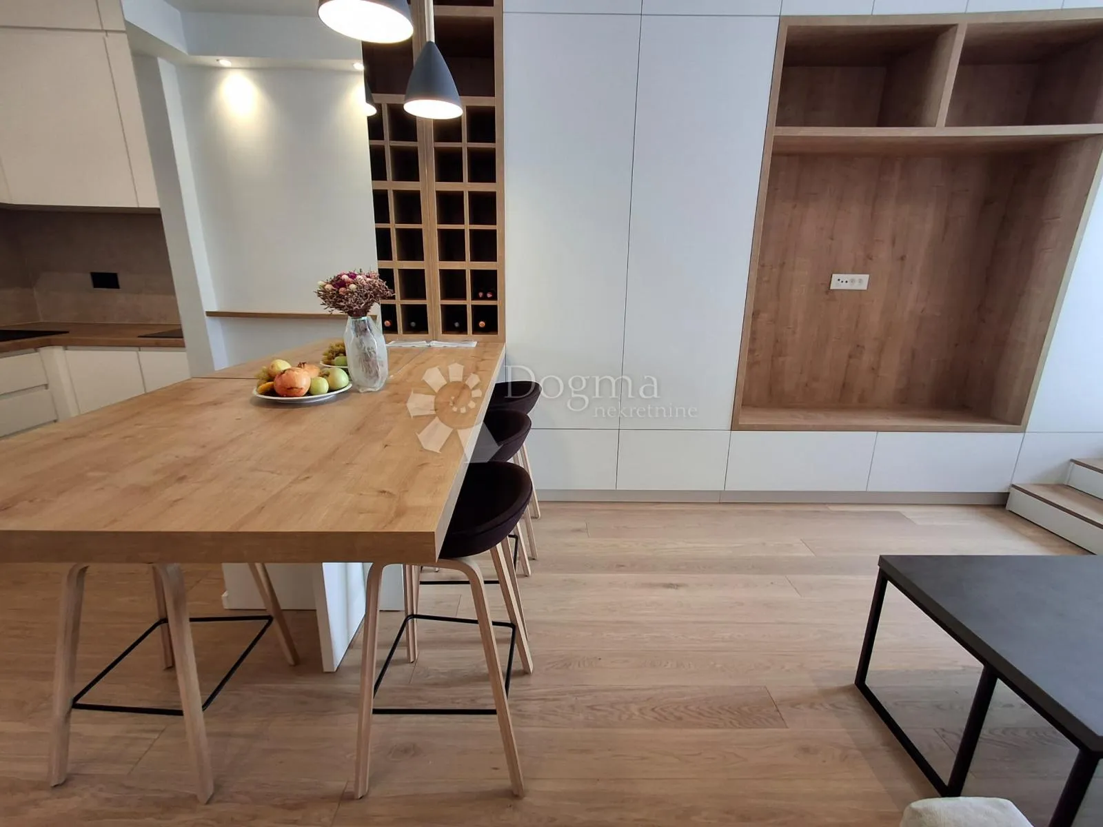 dizajnerski studio apartman u poslovnom centru raba!!! samo kod nas! - slika 30