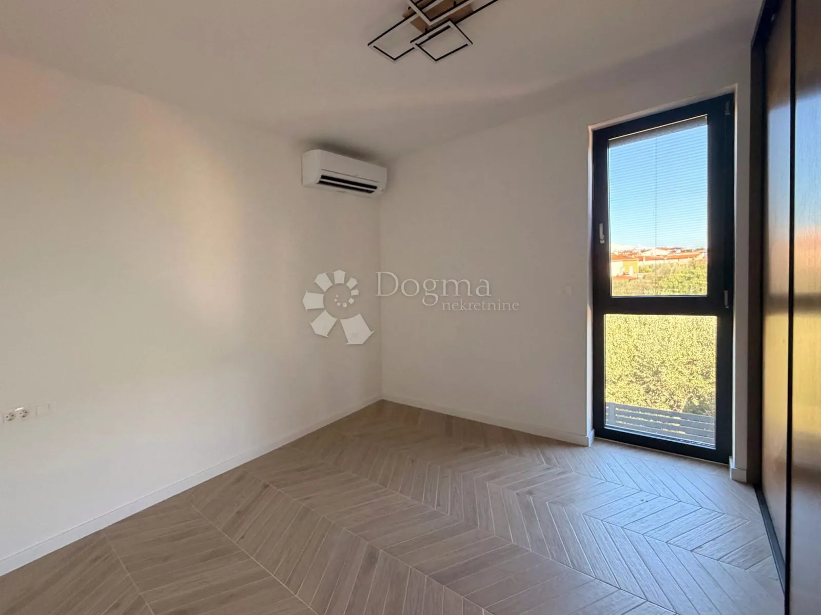 moderan stan 62,50 m² u novogradnji – 200 m od mora - slika 12