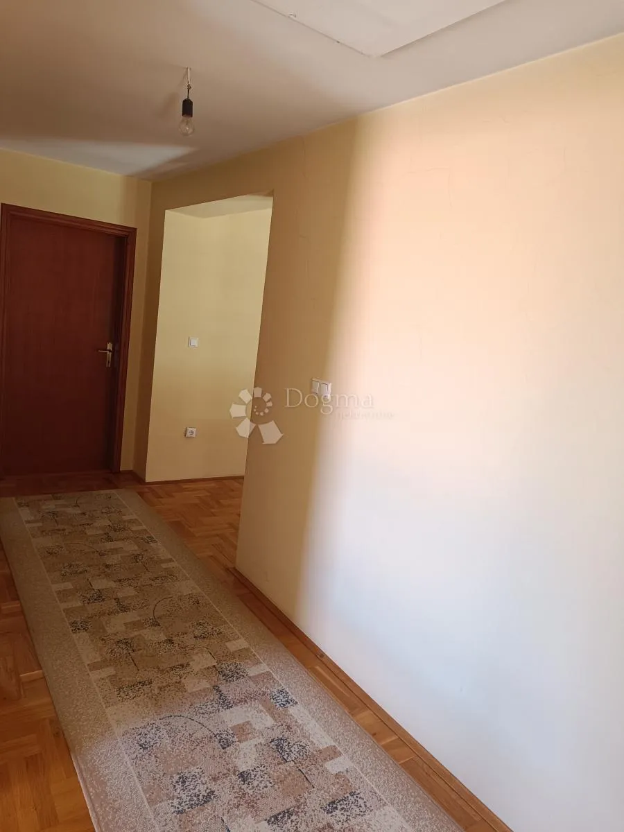 top ponuda: prostrana kuća u centru vinkovaca - slika 27