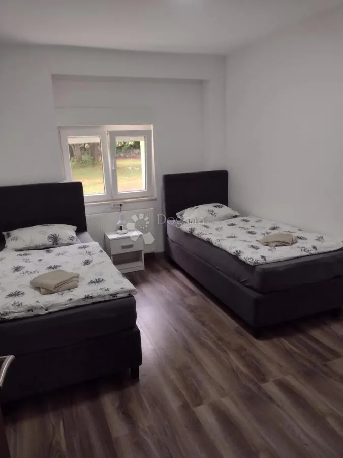 štikada-kuća za odmor s bazenom - slika 17