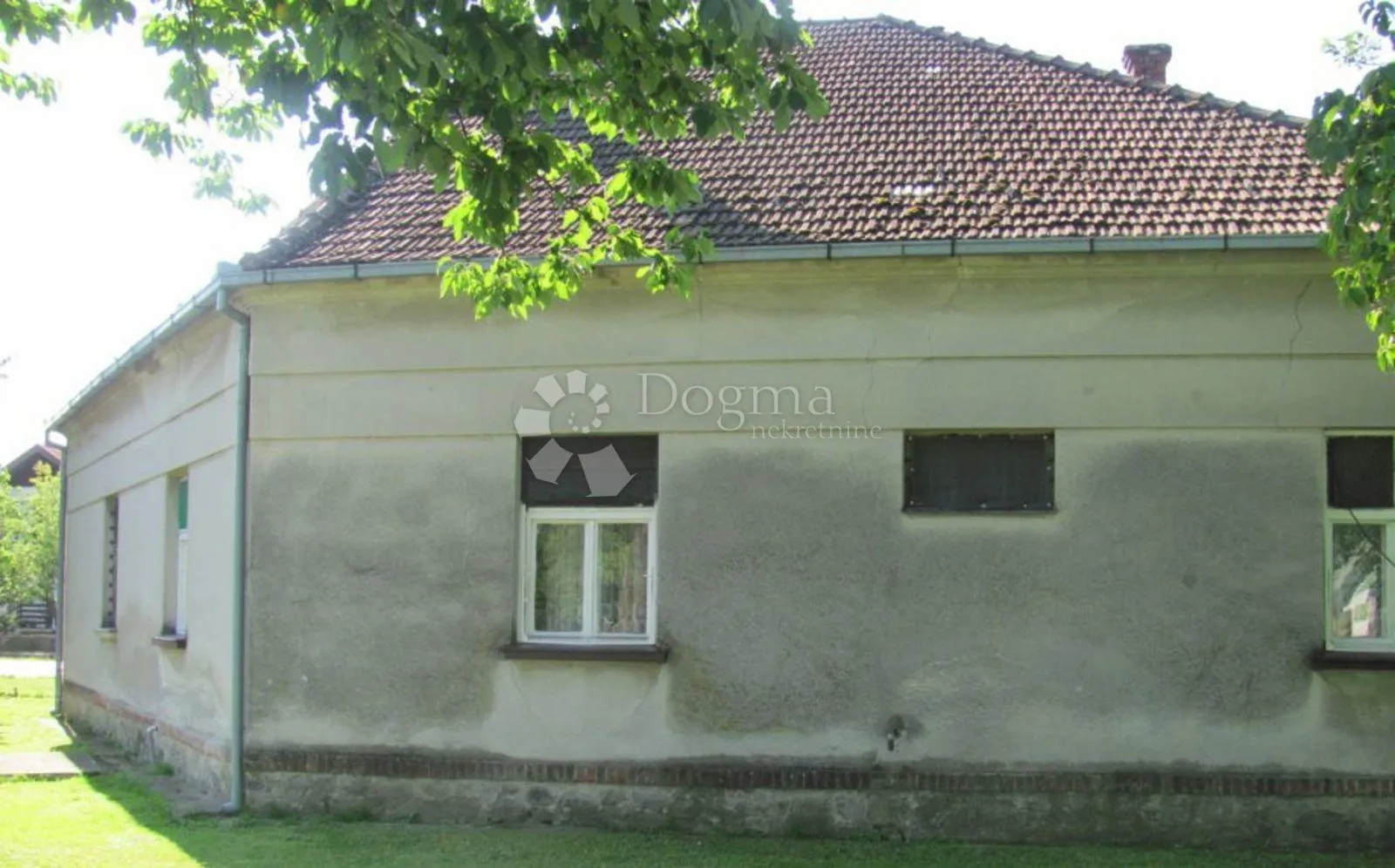 hit ponuda: šarmantna kuća s velikim vrtom! - slika 2