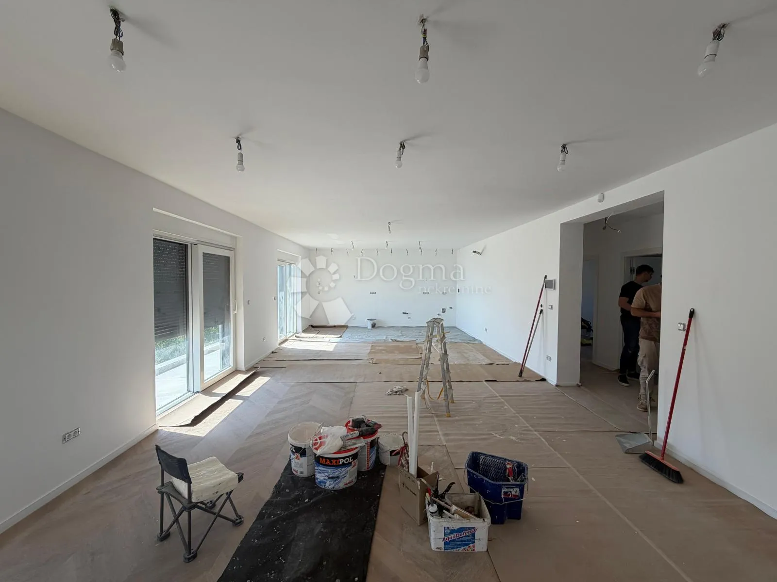 moderan višeetažni stan 220m² s pogledom na more – kostrena - slika 6