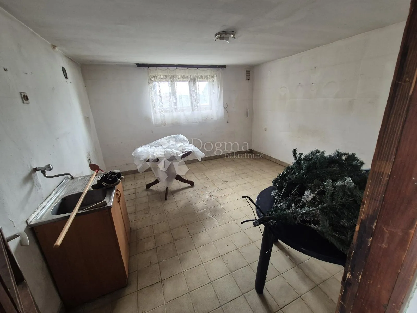 kuća za renovaciju nadomak centra bedekovčine! - slika 9
