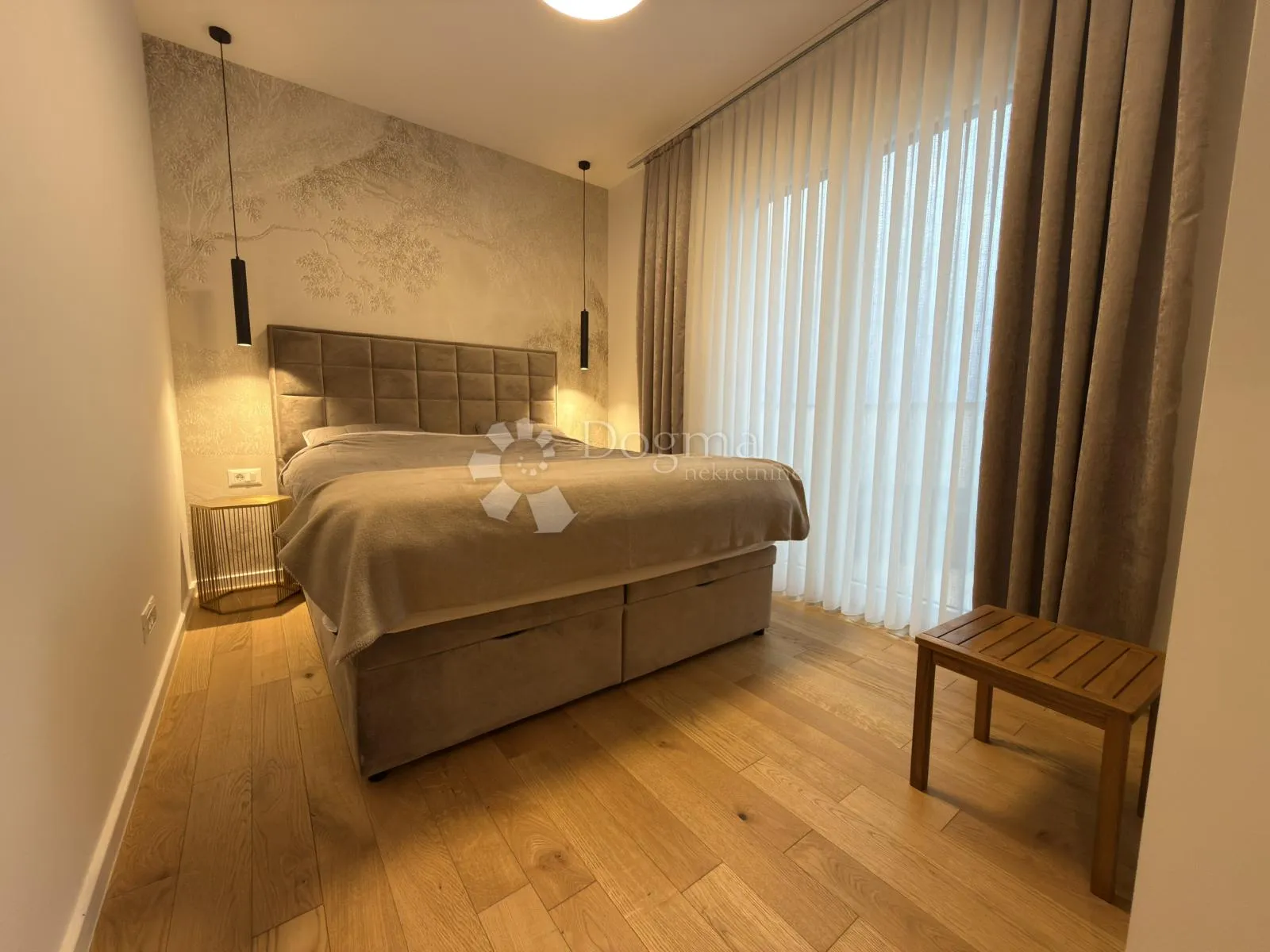 penthouse sesvete | 129 m2 | dizajnerski uređen - slika 9