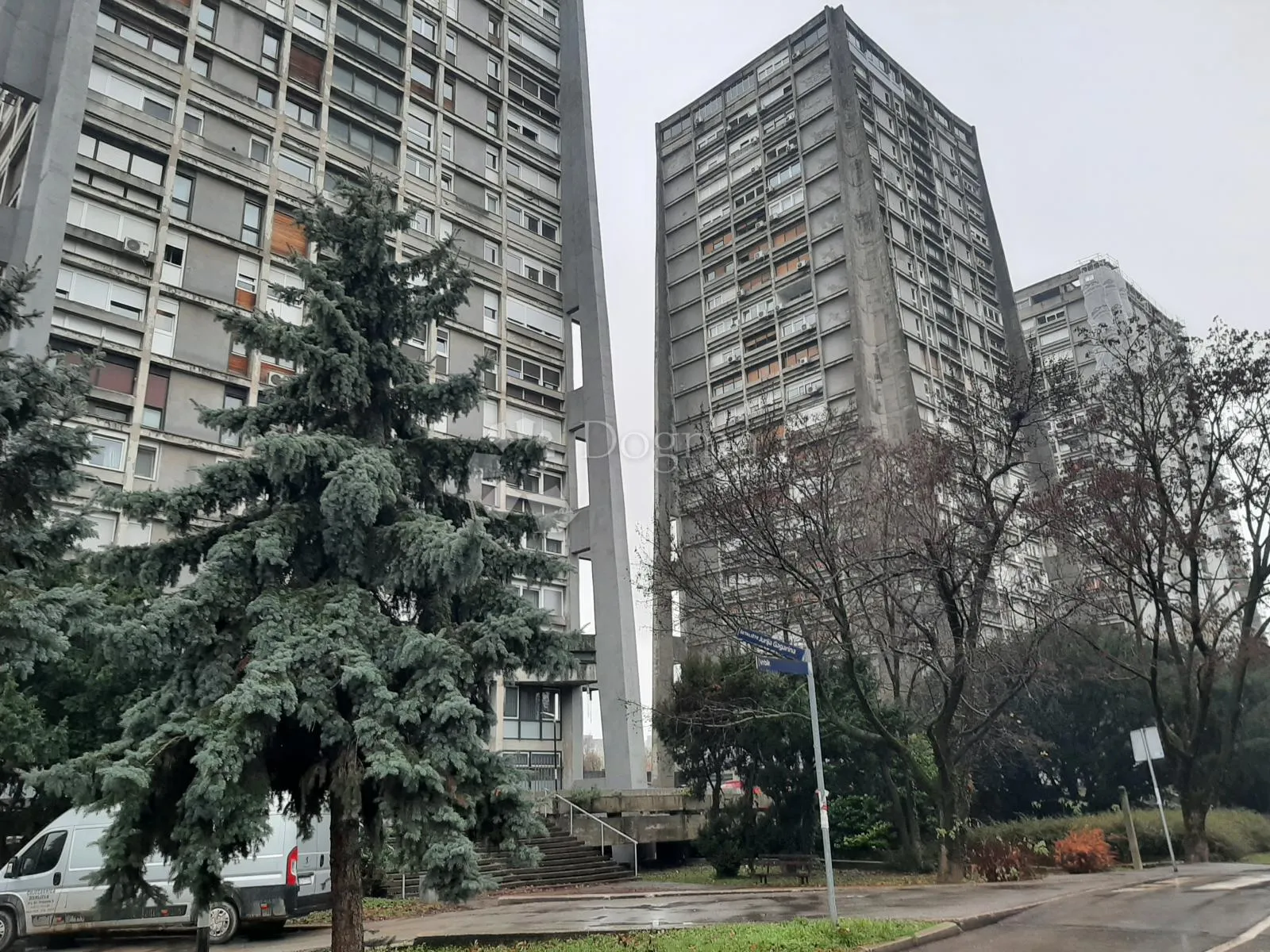 prostran obiteljski stan u legendarnim raketama – 107 m2 - slika 15