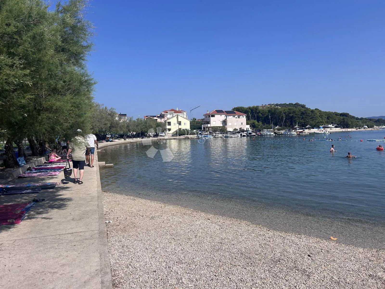 murter betina, moguća gradnja 1600 m2, prvi red - slika 4