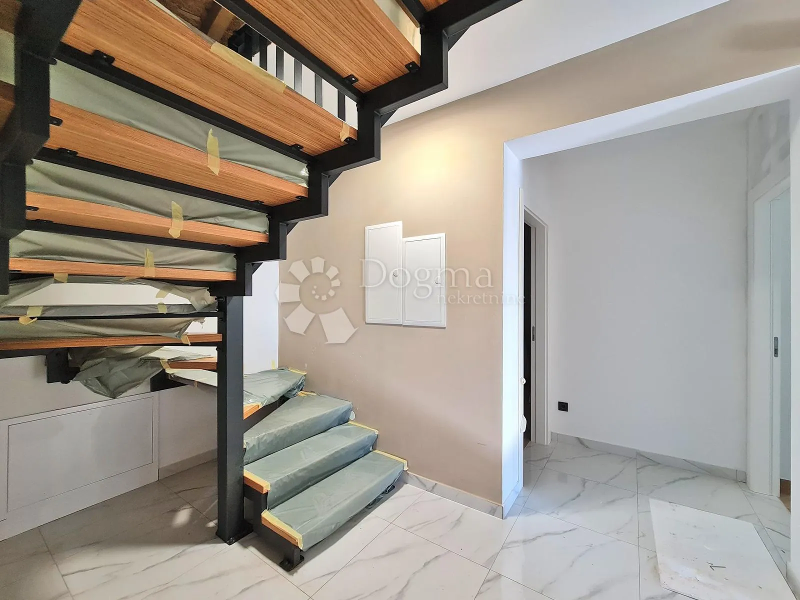 barić draga prvi red do mora villa 284 m2 - slika 42