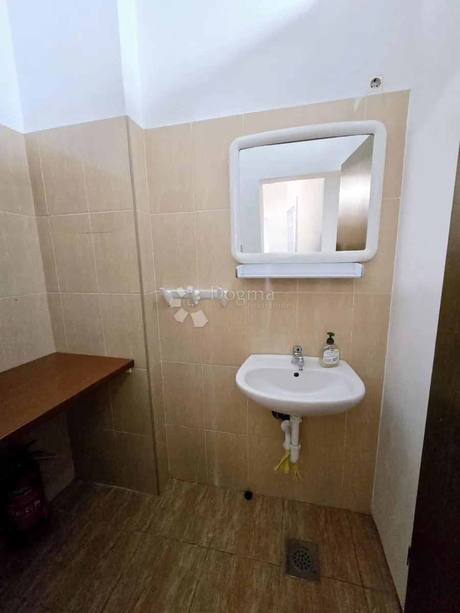 dubrava, frekventna lokacija, ukupno 135 m2 - slika 5