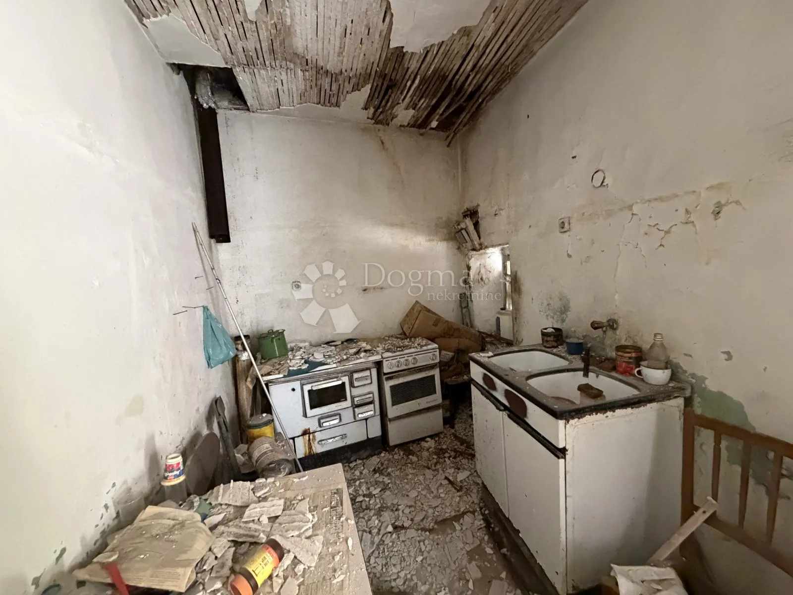 prilika!!! šibenik – gorica, dvije kuće u nizu – prilika za butični hostel ili apartmane - slika 13