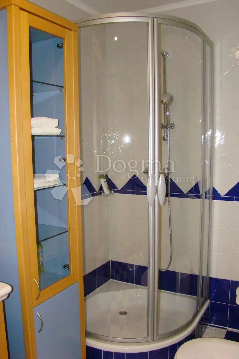 apartman na prestižnoj lokaciji - slika 17