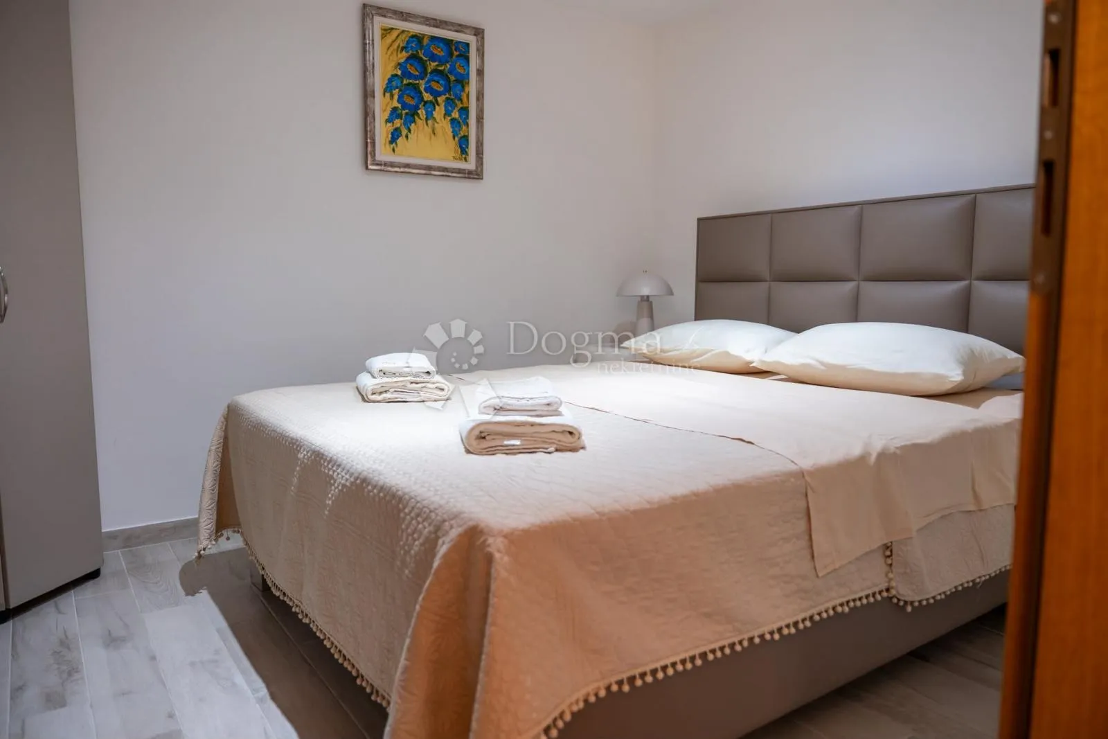 prelijepa kuća s pogledom na more novigrad - slika 13