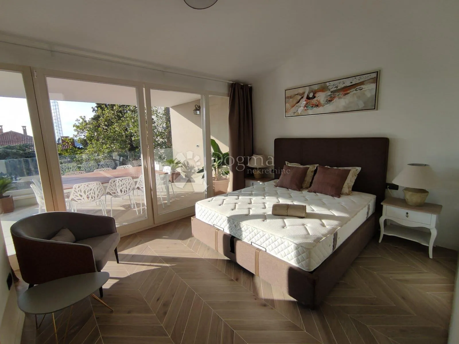 potpuno renovirana austrougarska villa u srcu pule - slika 17