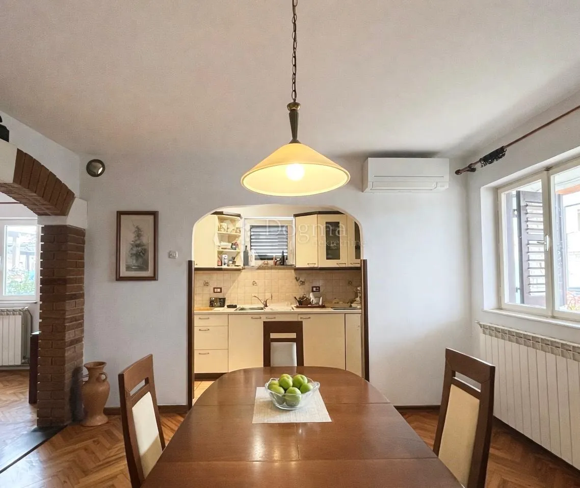 stan rovinj 94,75m2 sa vrtom, blizina mora i centra - slika 3