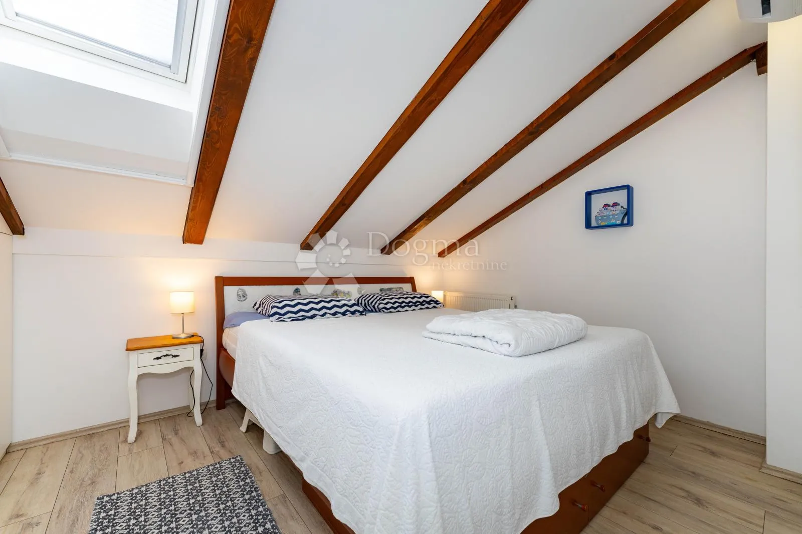 zaton-nin,luksuzna apartmanska kuća uz plažu,3 apartmana,pogled na more - slika 89