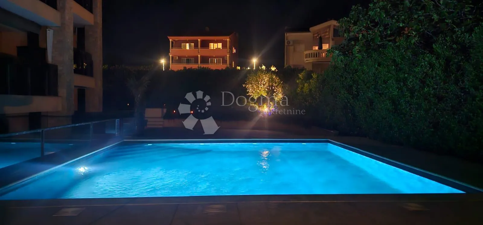 dvosobni stan s vrtom - 150m od mora, 1/1 vlasništvo! - slika 24