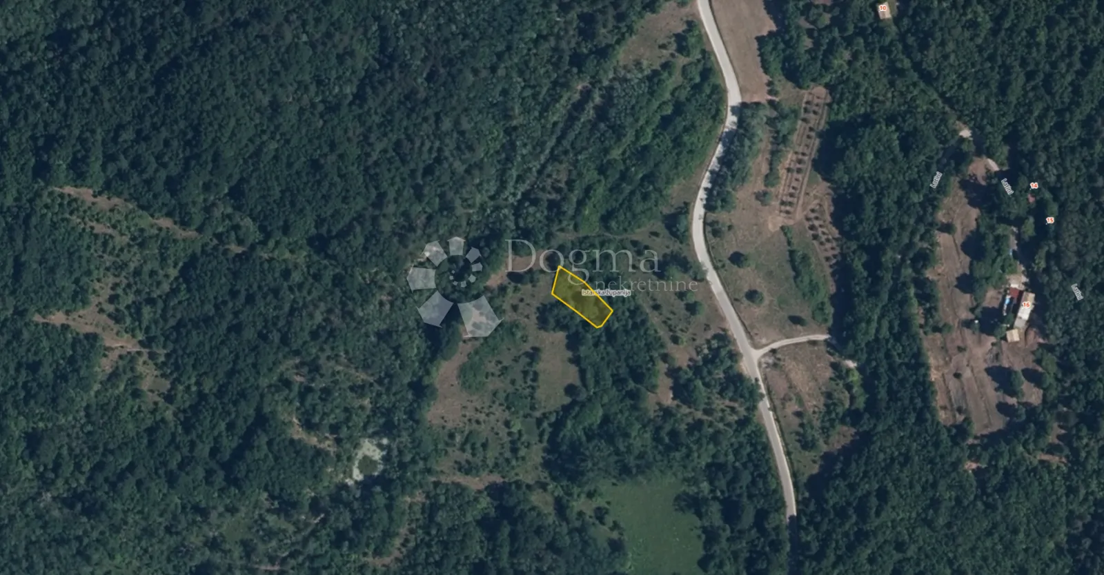 malo poljoprivredno zemljište u blizini sela - slika 2