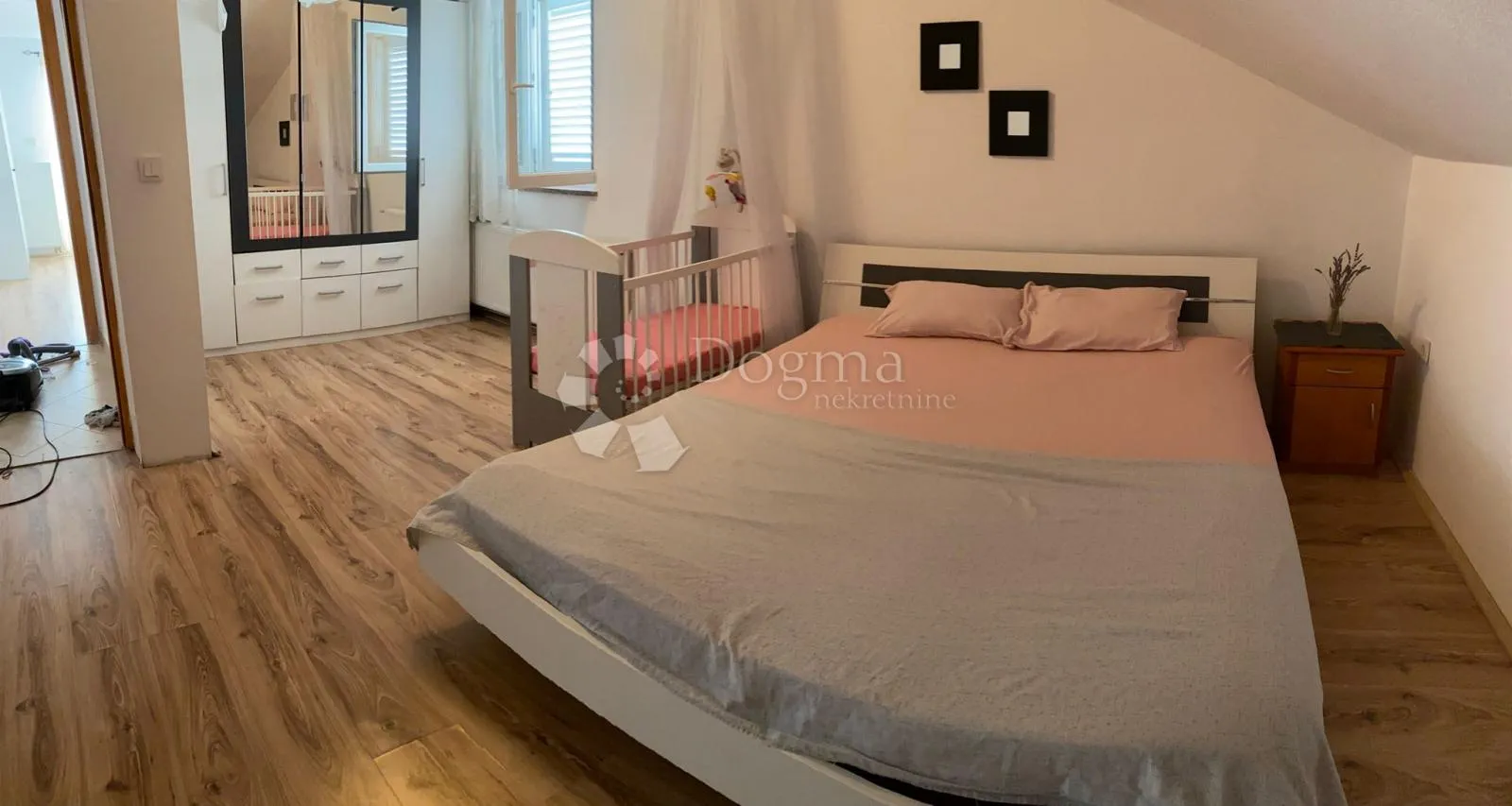 apartmanska kuća - slika 15