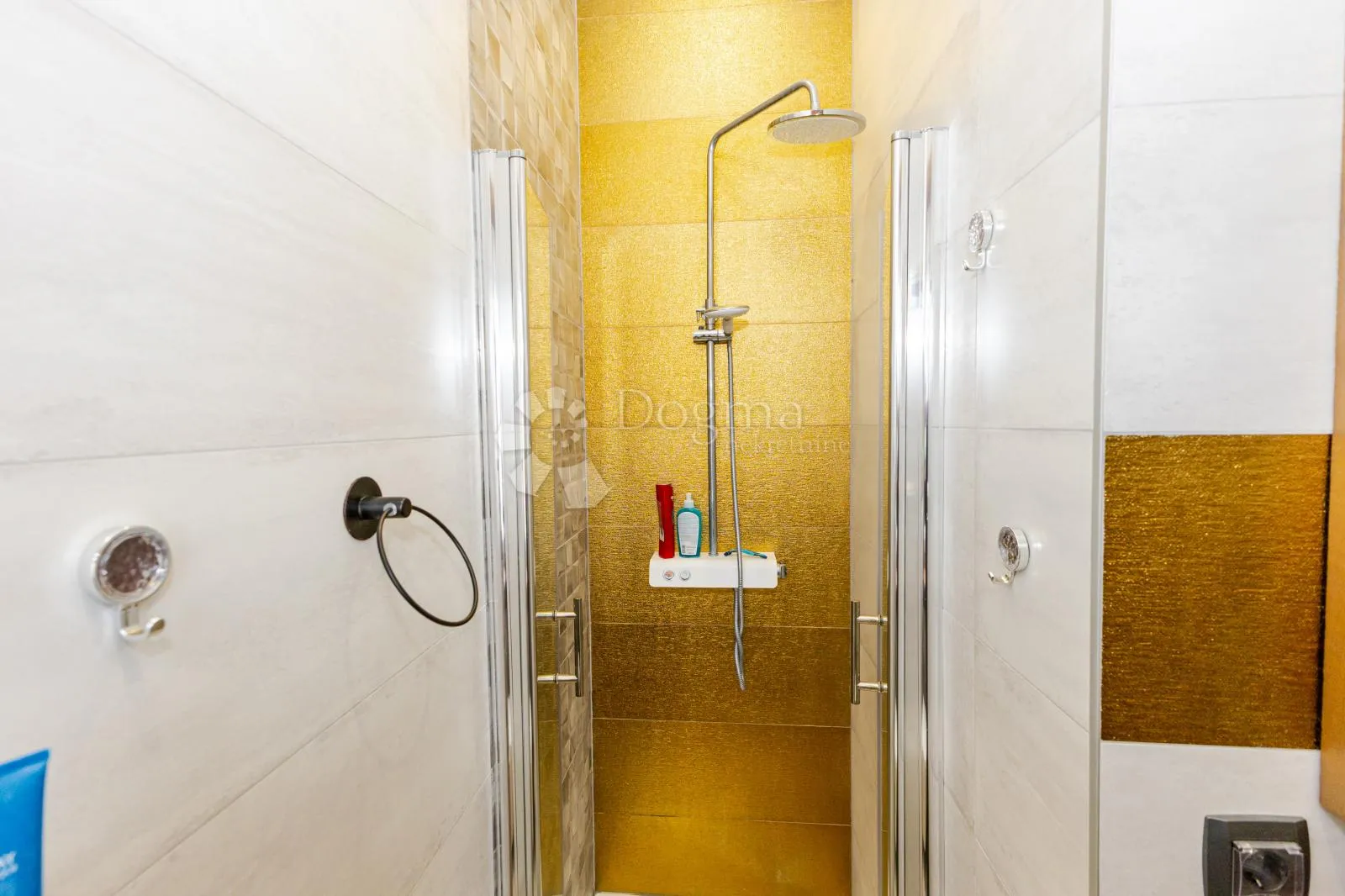 centar varaždina – luksuzno renoviran stan 100 m² s balkonom - slika 21