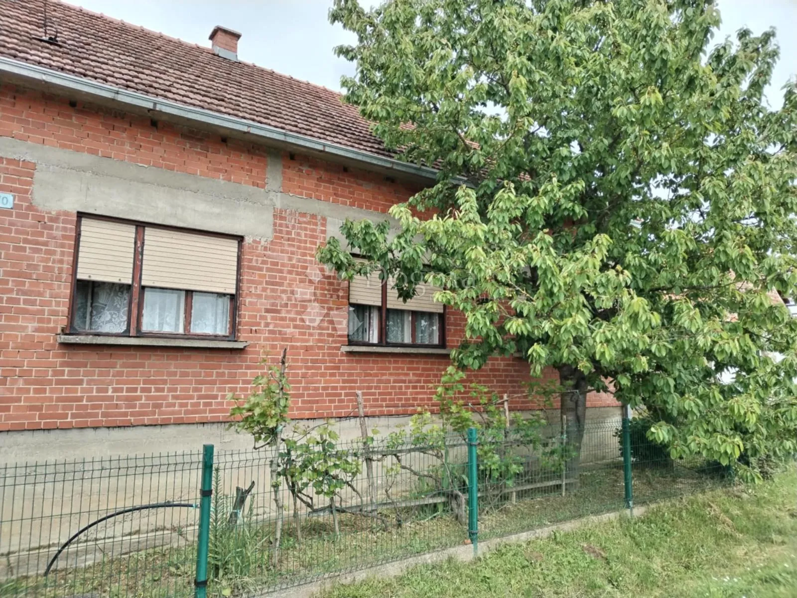 visoka prizemnica s okućnicom 1.300 m² – haganj - slika 1