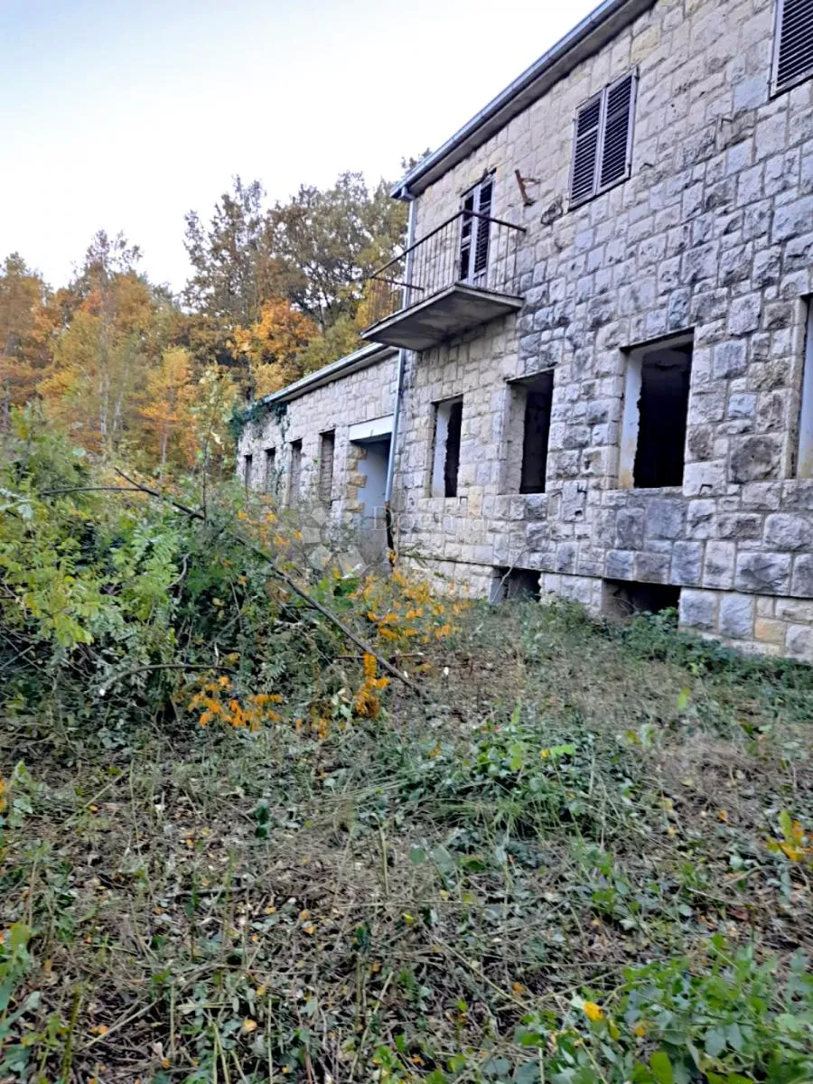 građevno zemljište s dozvolom za starački dom - slika 6