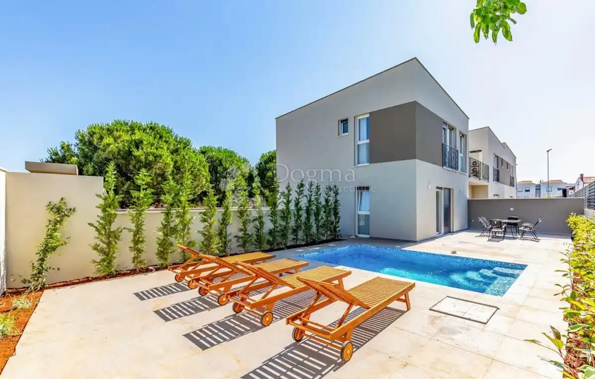 prekrasna vila sa bazenom - pula - slika 1