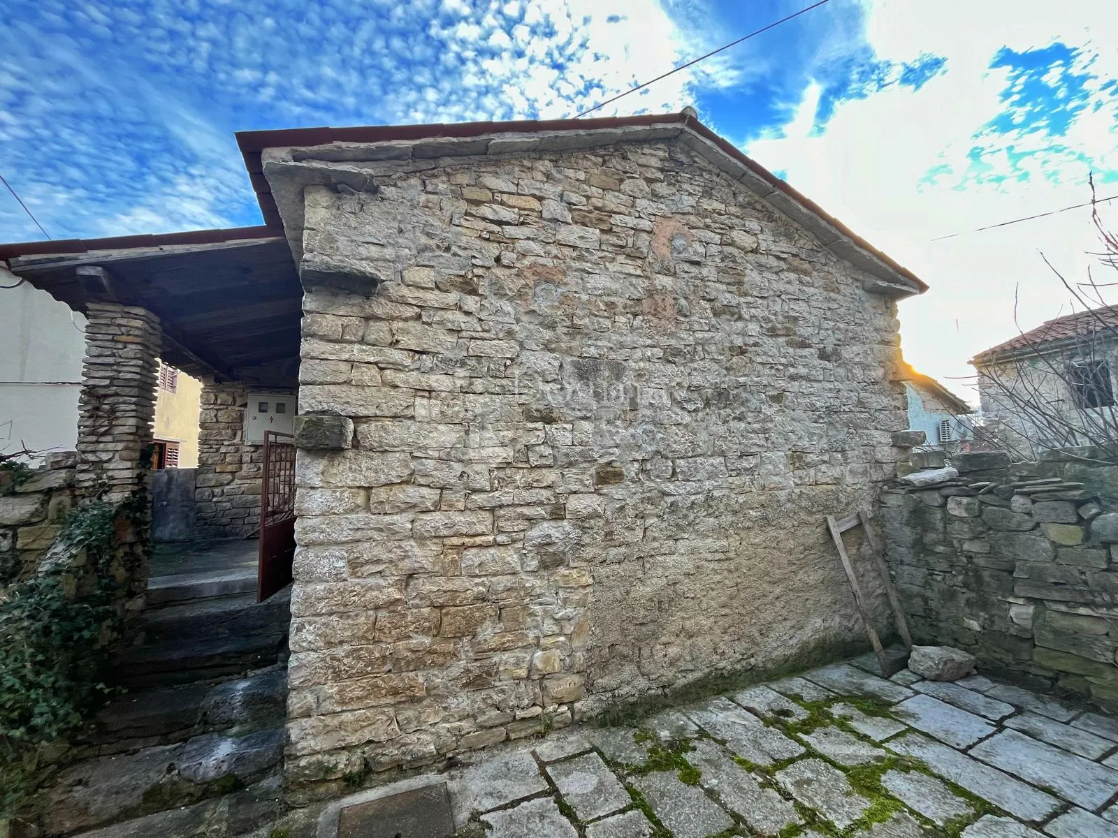 tradicionalna istarska kuća u srcu istre - slika 2
