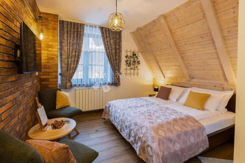 odličan manji hotel sa uigranim poslom - slika 20