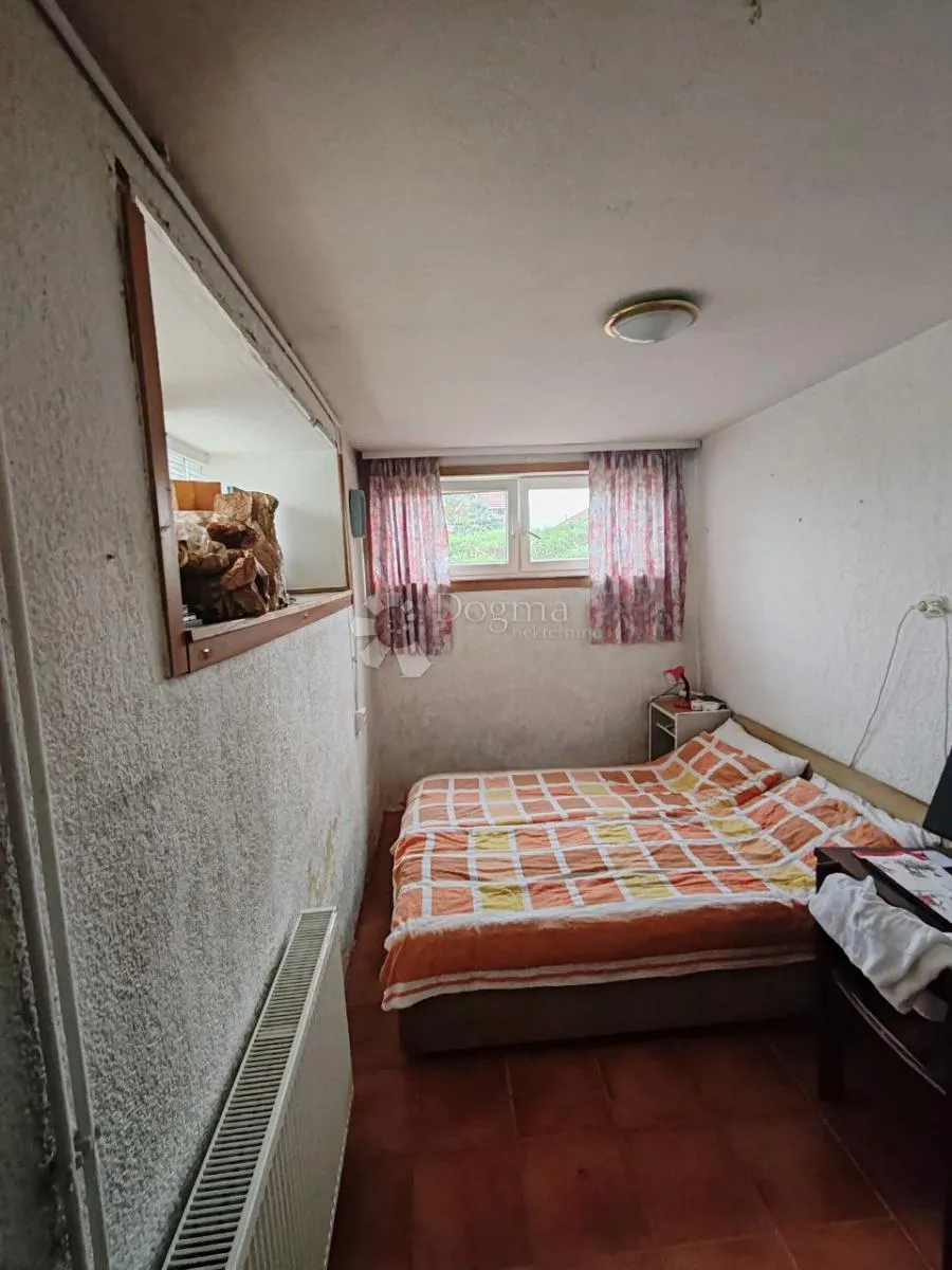 kuća sa poslovnom zgradom - slika 5