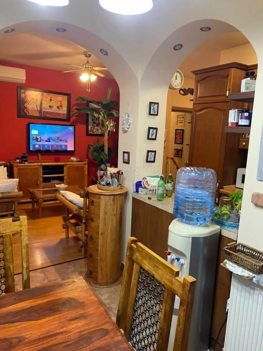 petrčane - prostrani dvoetažni stan s vrtom 119,24 m2 - slika 6