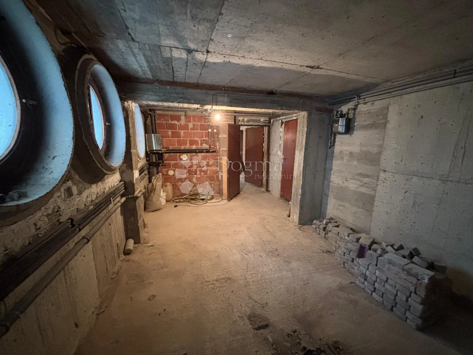 mikulići – odlična investicija, kuća 283 m² s velikim potencijalom - slika 29