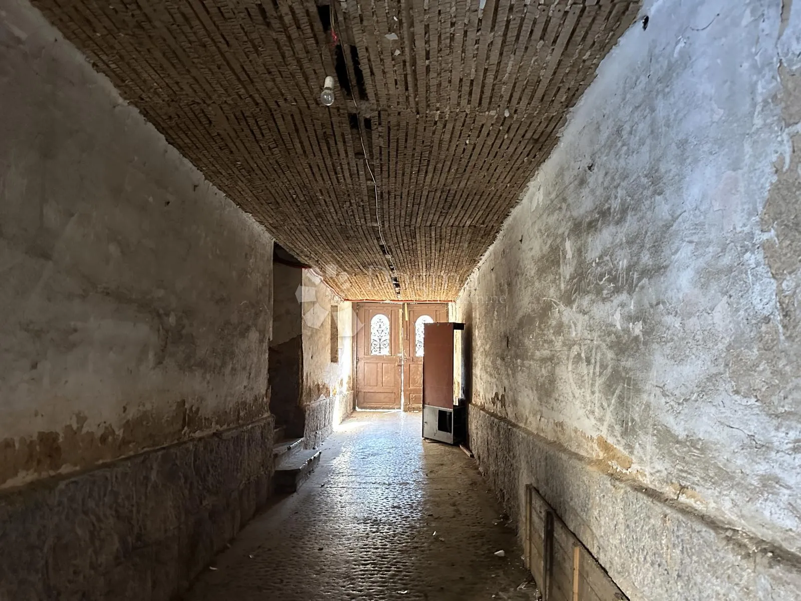 poslono stambena zgrada centar otočac - slika 20