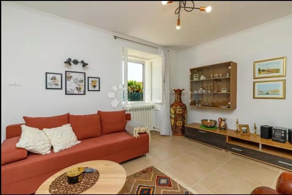 dugoročni najam – kuća lilla, 69 m² + 800 m² privatne okućnice, loborika - slika 14