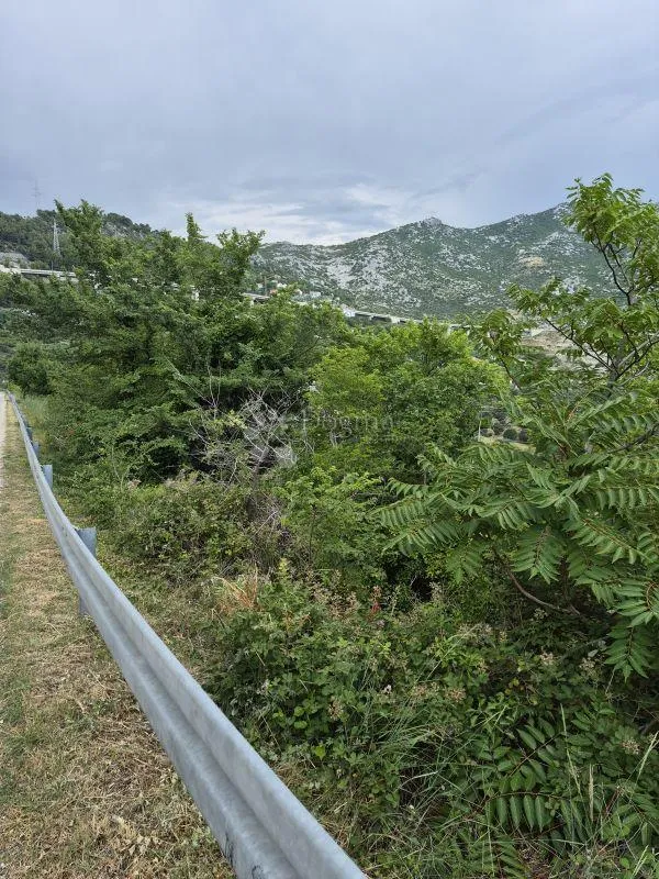 klis, 1200m2 uz cestu s pogledom - slika 3