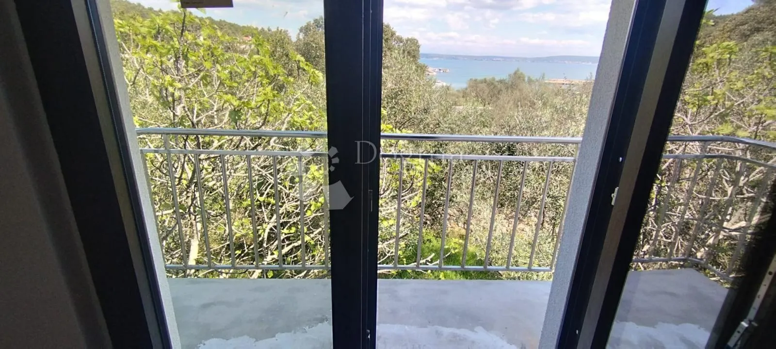 mediteranski raj – samo 90 metara od mora! - slika 23