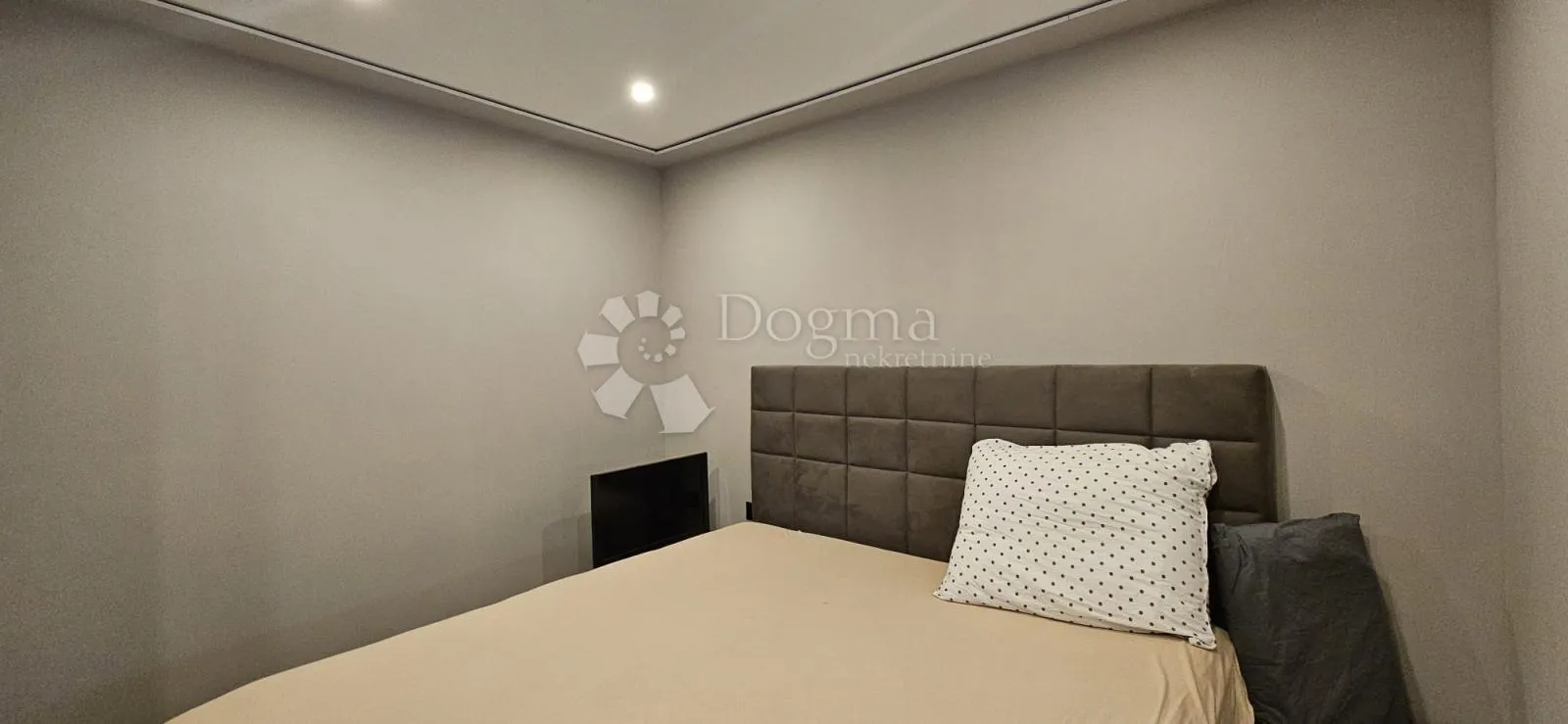 kuća, diklo - 30 m od mora! - slika 28
