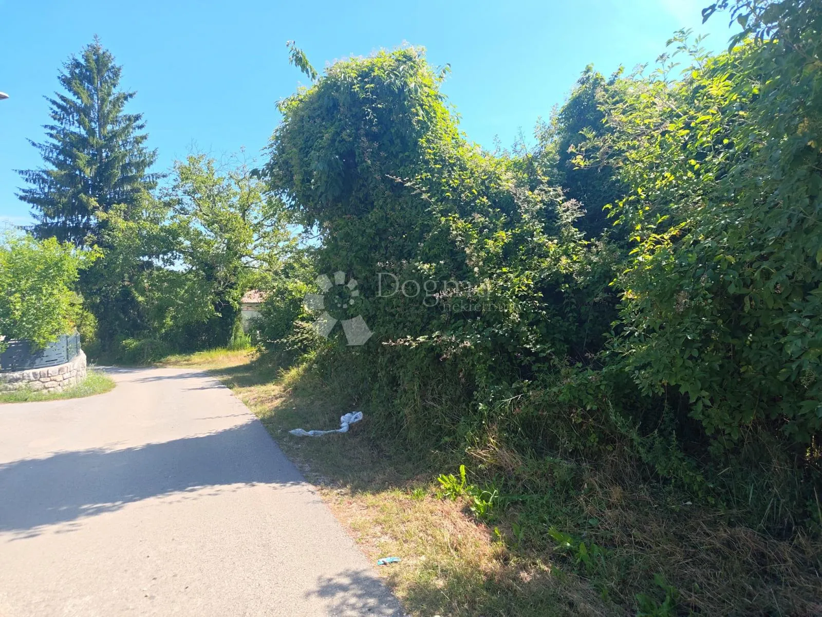 građevinsko zemljište s infrastrukturom, 2290 m² okolica pazina - slika 8